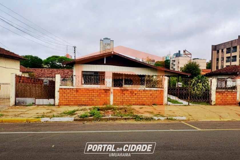 Terreno &agrave; venda - 490m&sup2; - Zona III