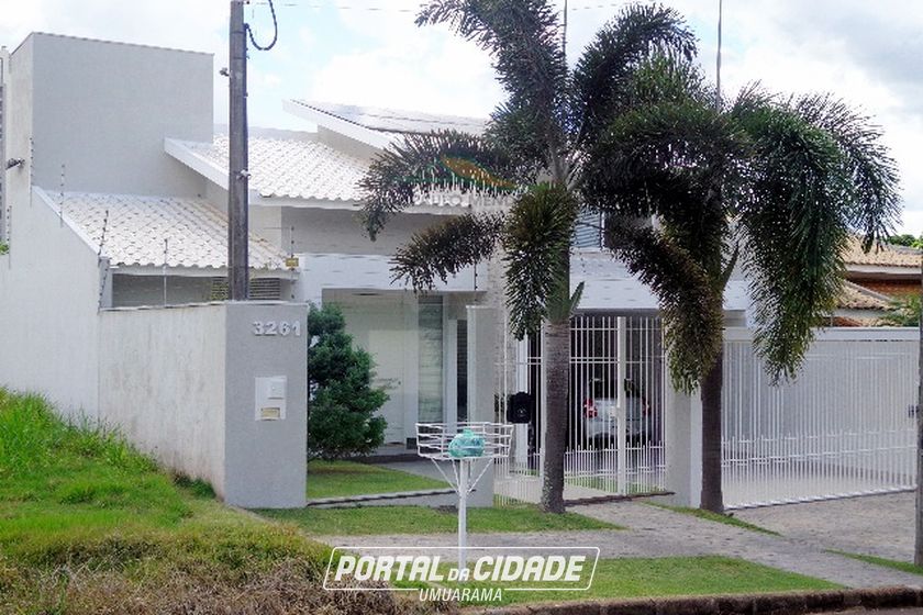 Casa &agrave; venda - 268m&sup2; - JARDIM FLAMBOYANT