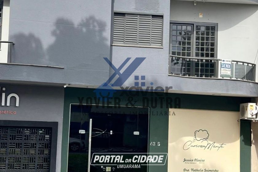 Sala Comercial &agrave; venda - 400m&sup2; - Centro Da Cidade