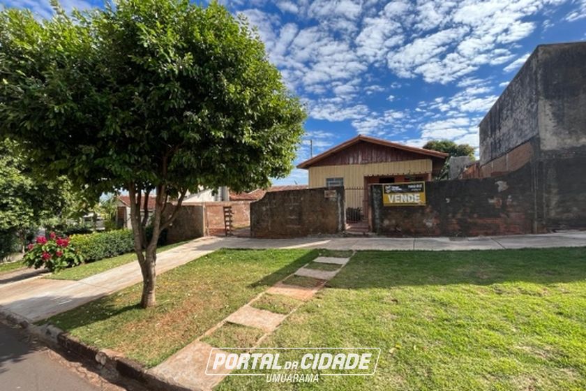 Terreno &agrave; venda - 530m&sup2; - Zona V