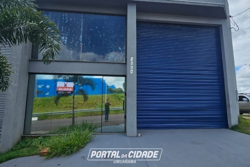 Sal&atilde;o Comercial para alugar - 210m&sup2; - Parque Irani