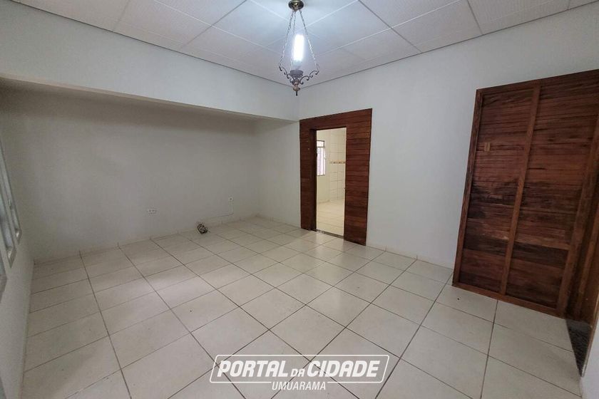 Casa para alugar - 324m&sup2; - Zona I