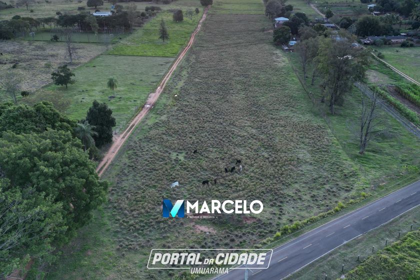 Ch&aacute;cara &agrave; venda - 24m&sup2; - Zona Rural
