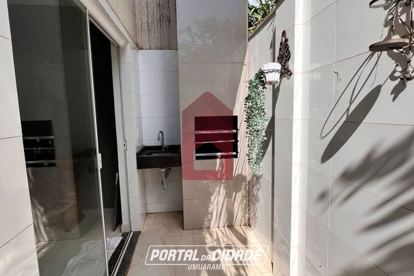 Sobrado &agrave; venda - 215m&sup2; - Centro