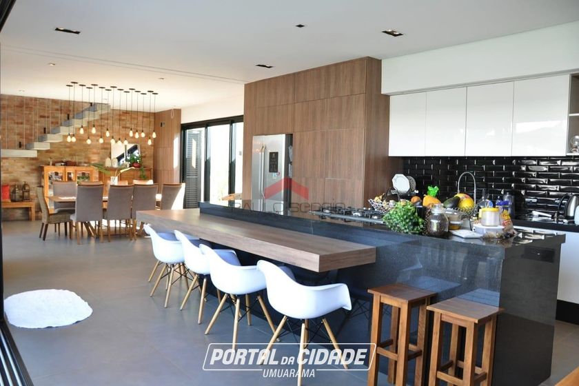 Sobrado &agrave; venda - 342m&sup2; - Conjunto Residencial Portal das &Aacute;guas