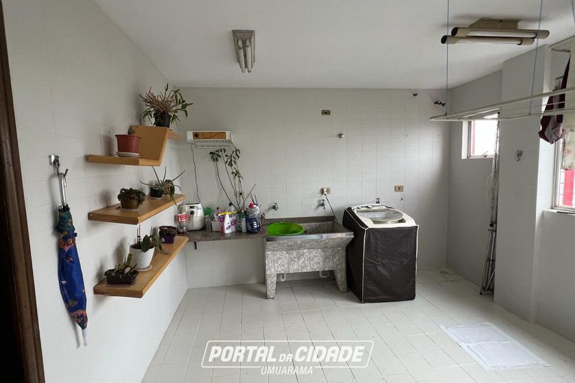 Apartamento &agrave; venda - 182m&sup2; - Centro