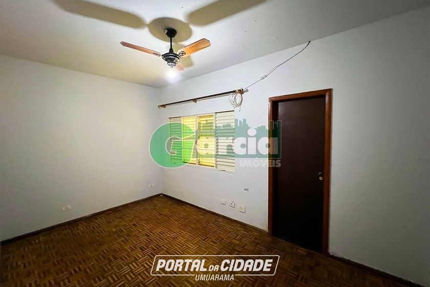 Casa &agrave; venda - 360m&sup2; - Jardim Harmonia
