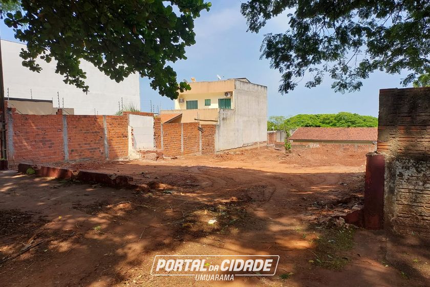 Terreno &agrave; venda - 525m&sup2; - Zona VI
