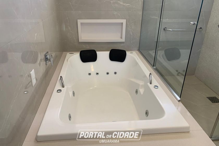 Casa &agrave; venda - 453m&sup2; - Condom&iacute;nio Residencial Ecoville