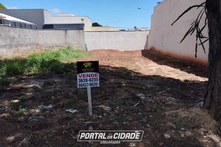 Terreno &agrave; venda - 180m&sup2; - Jardim Tropical