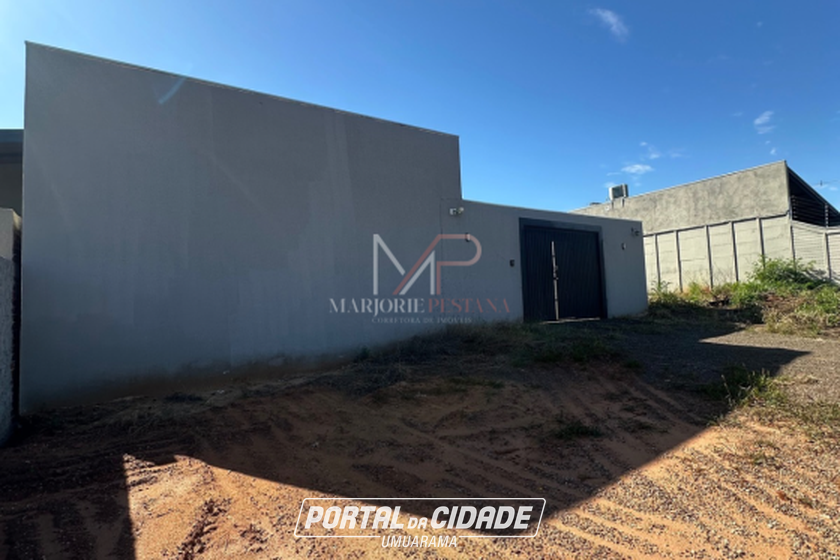 Casa &agrave; venda - 200m&sup2; - Porto Camargo