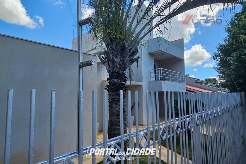 Casa &agrave; venda - 292m&sup2; - Zona III