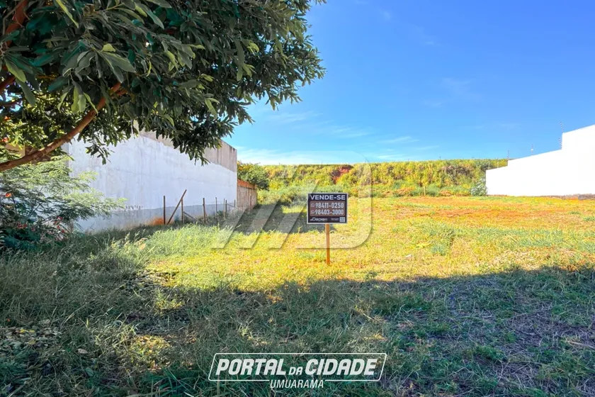 Terreno &agrave; venda - 201m&sup2; - Jardim Pac&iacute;fico