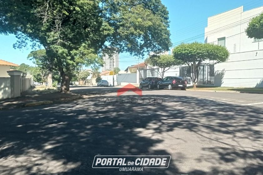 Terreno &agrave; venda - 350m&sup2; - Zona I