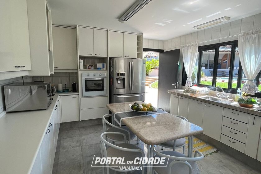 Casa &agrave; venda - 307m&sup2; - Zona I-a