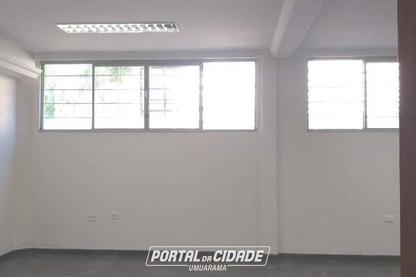 Sala Comercial para alugar - 240m&sup2; - Zona II