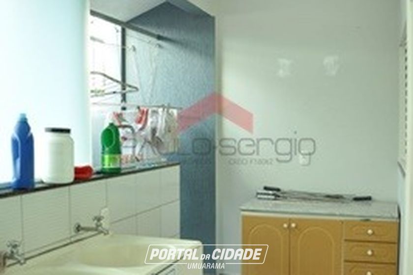 Sobrado &agrave; venda - 218m&sup2; - Zona II