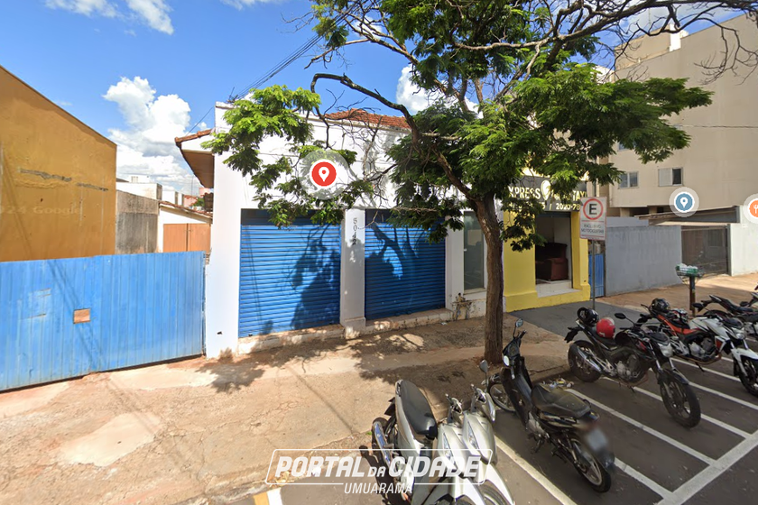 Terreno &agrave; venda - 490m&sup2; - Zona II