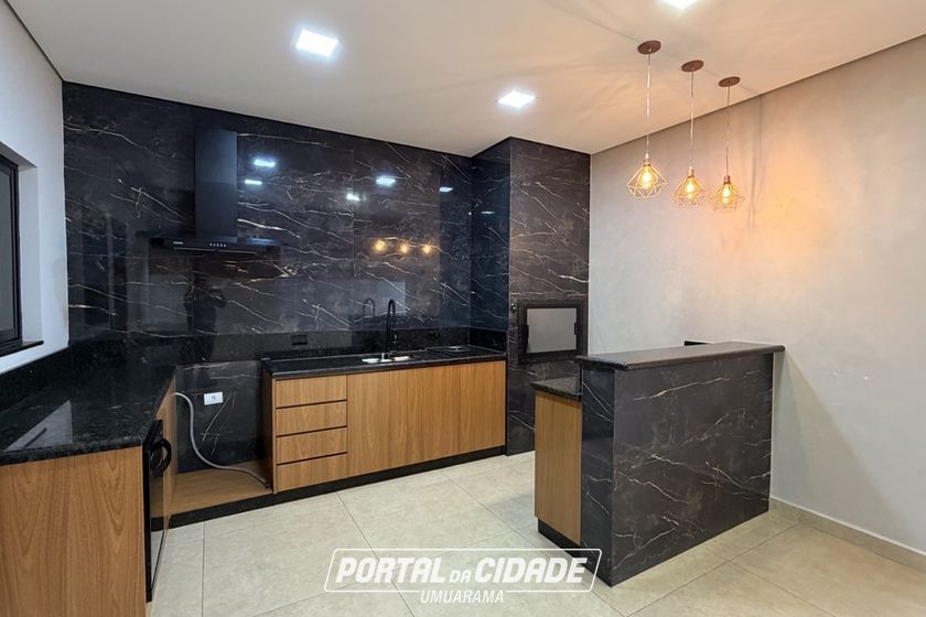 Casa &agrave; venda - 180m&sup2; - Jardim Para&iacute;so