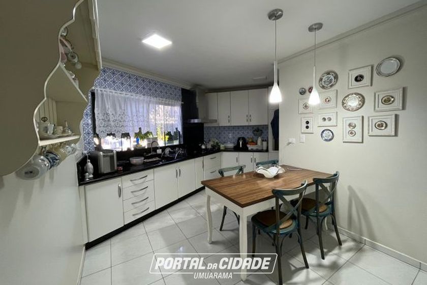Sobrado &agrave; venda - 