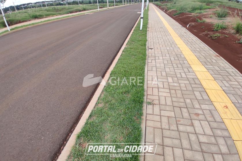 Terreno &agrave; venda - 360m&sup2; - VILA INDUSTRIAL