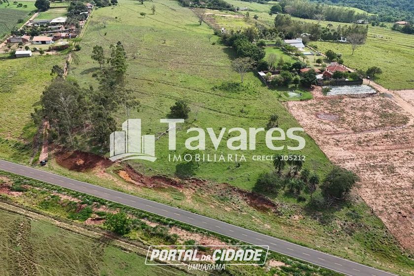 S&iacute;tio &agrave; venda - 242000m&sup2; - &Aacute;rea Rural de Umuarama