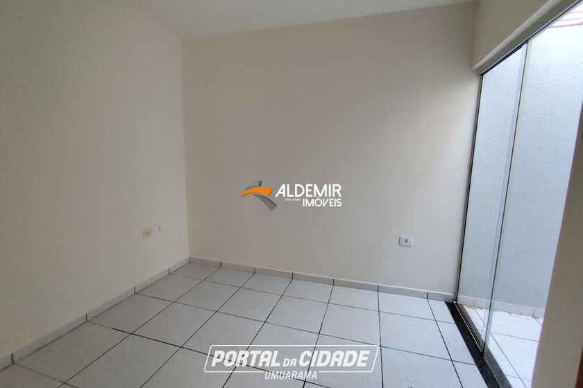 Casa para alugar - 100m&sup2; - Zona 6