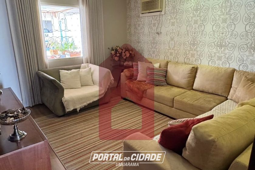 Casa &agrave; venda - 332m&sup2; - Zona I