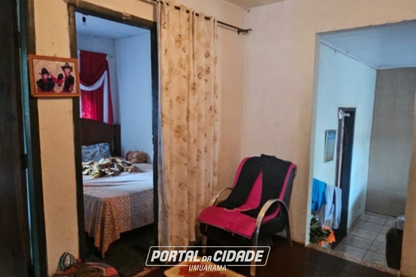 Casa &agrave; venda - 75m&sup2; - CONJUNTO RESIDENCIAL CORREGO LONGE