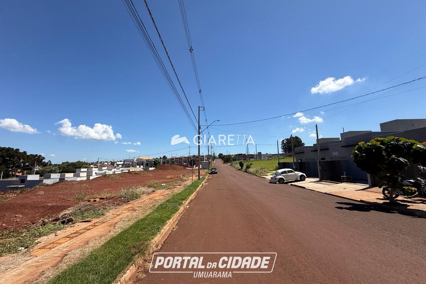 Terreno &agrave; venda - 250m&sup2; - JARDIM PANORAMA