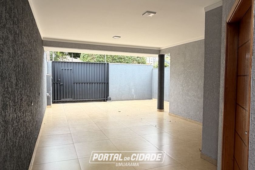Casa &agrave; venda - 180m&sup2; - Jardim Para&iacute;so