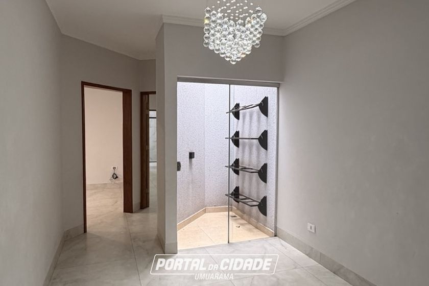 Casa &agrave; venda - 180m&sup2; - Jardim Para&iacute;so