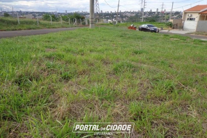 Terreno &agrave; venda - 218m&sup2; - Jardim Real