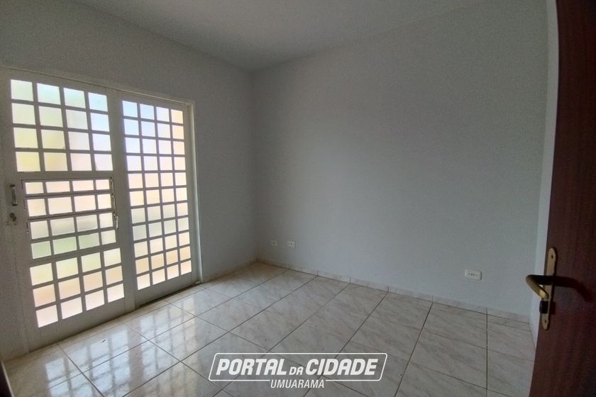 Casa &agrave; venda - 255m&sup2; - ZONA VI