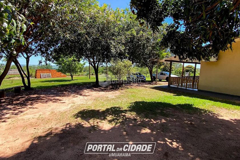 Ch&aacute;cara &agrave; venda - 160m&sup2; - Jardim Pac&iacute;fico