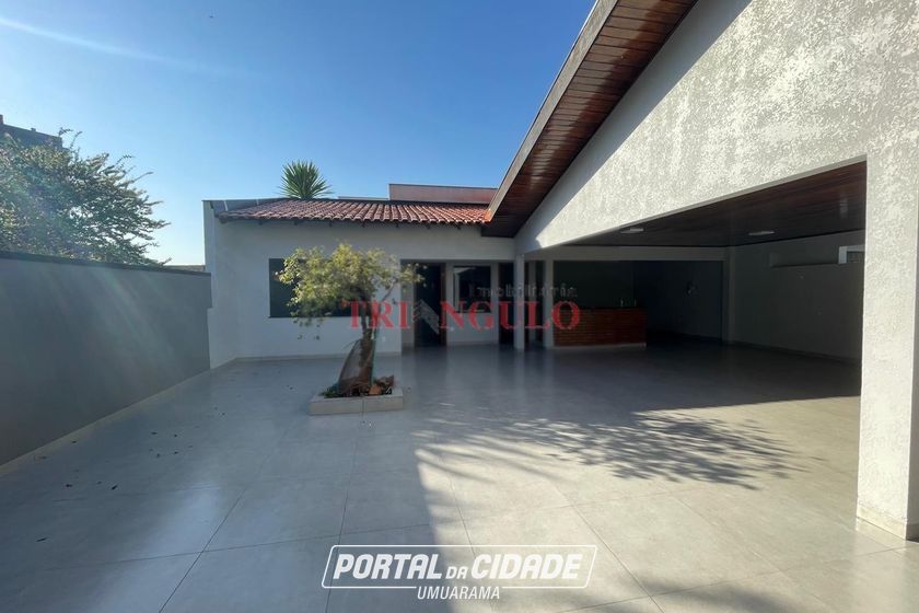 Casa para alugar - 277m&sup2; - ZONA I-A