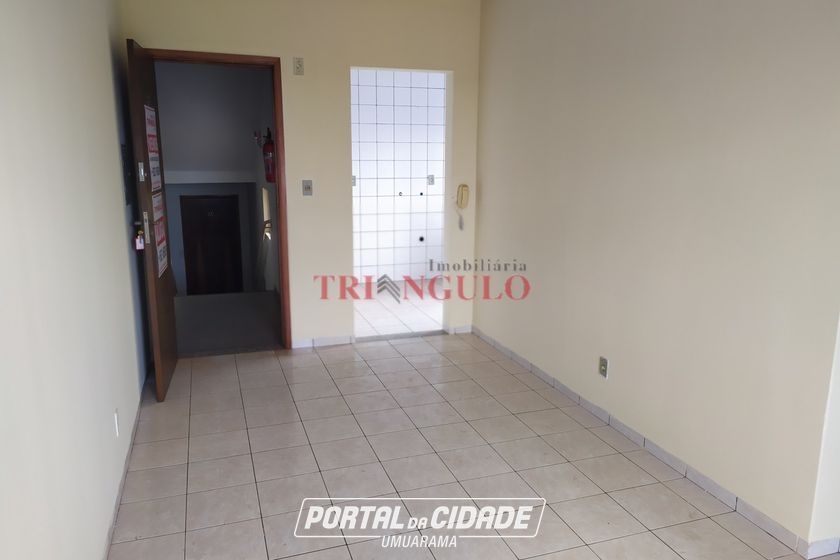 Apartamento &agrave; venda - 79m&sup2; - ZONA III