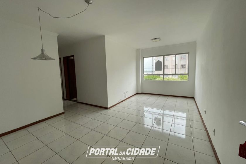 Apartamento &agrave; venda - 77m&sup2; - ZONA II