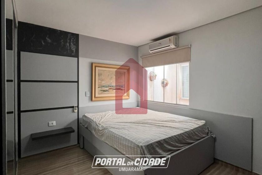 Sobrado &agrave; venda - 215m&sup2; - Centro
