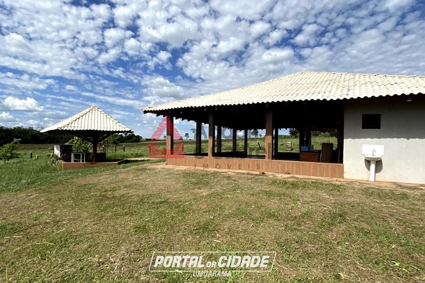 Ch&aacute;cara &agrave; venda - 5123m&sup2; - Serra dos Dourados