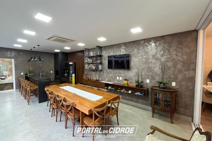 Casa &agrave; venda - 275m&sup2; - Condom&iacute;nio Royal Garden