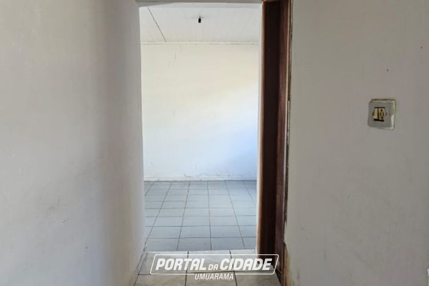 Casa &agrave; venda - 68m&sup2; - CONJUNTO RESIDENCIAL CORREGO LONGE