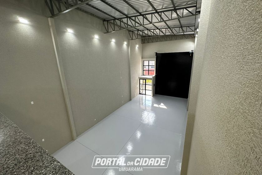 Sal&atilde;o Comercial para alugar - 300m&sup2; - Parque Interlagos