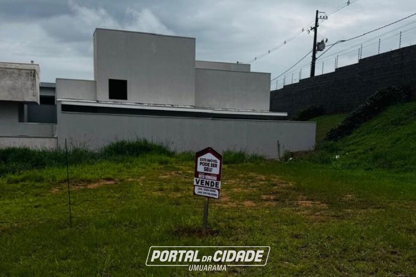 Terreno &agrave; venda - 302m&sup2; - PAYSAGE ESSENZA CONDOM&Iacute;NIO