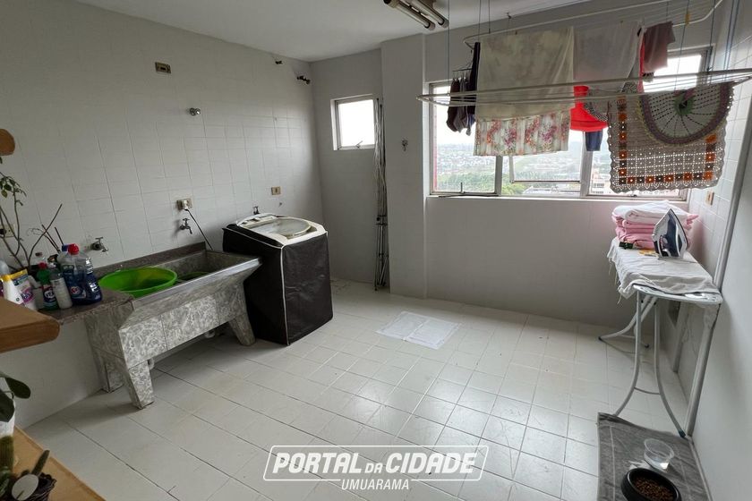 Apartamento &agrave; venda - 182m&sup2; - Centro