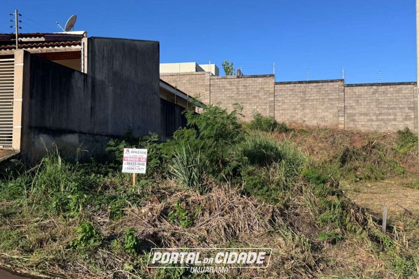Terreno &agrave; venda - 180m&sup2; - Antartica