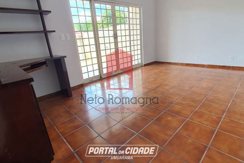 Casa para alugar - 380m&sup2; - Zona I