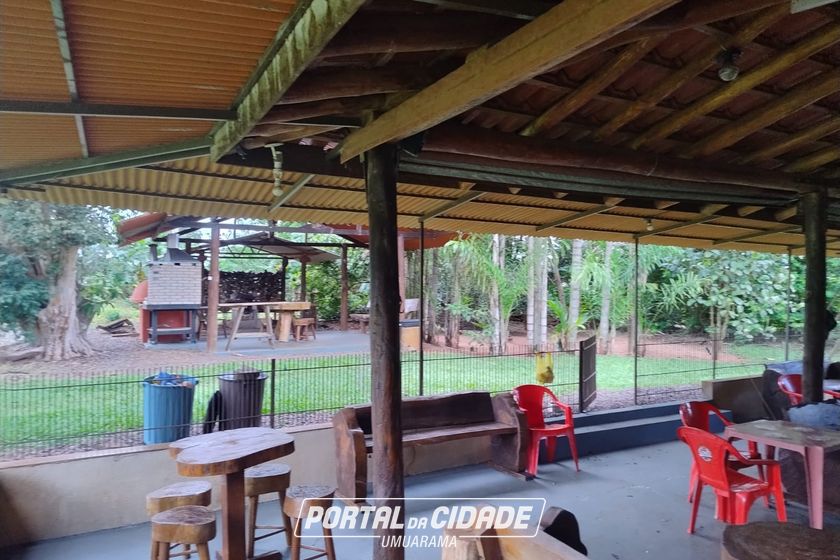 Ch&aacute;cara &agrave; venda - 6400m&sup2; - FUNDOS DO JARDIM PAC&Iacute;FICO