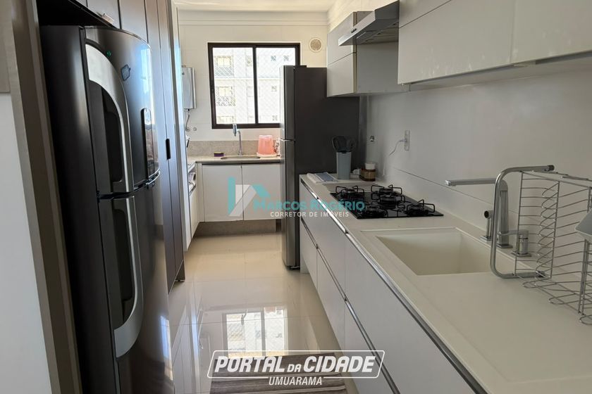 Apartamento &agrave; venda - 127m&sup2; - Centro