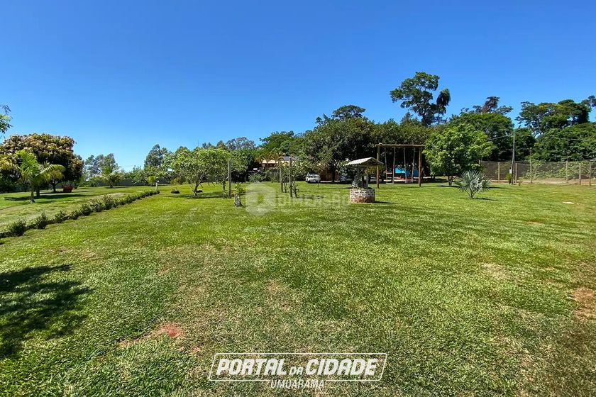 Ch&aacute;cara &agrave; venda - 160m&sup2; - Jardim Pac&iacute;fico